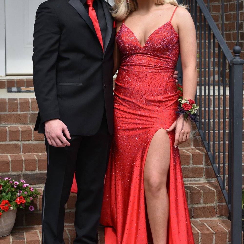 Sherri Hill Red Gown Size 6